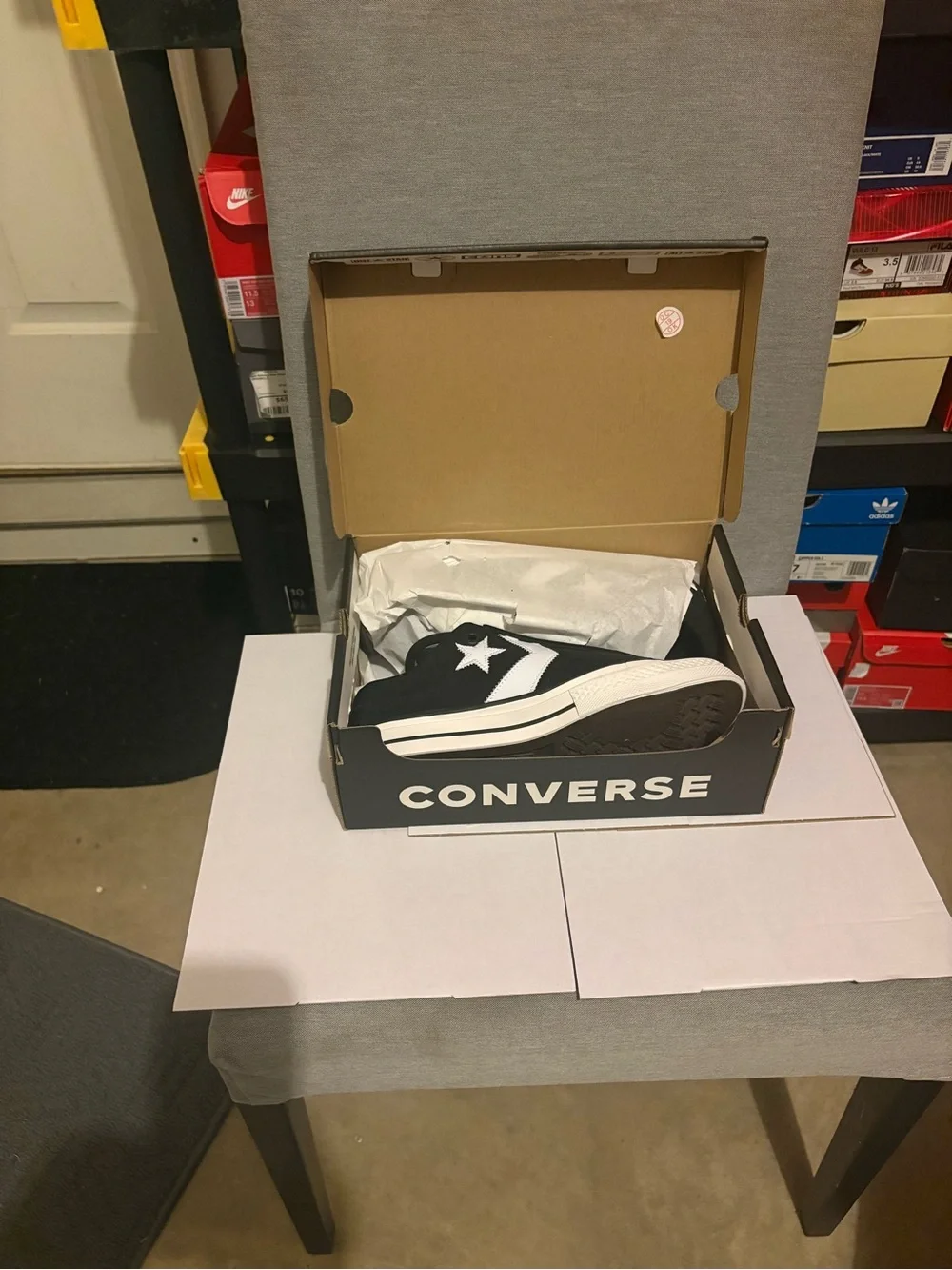 Converse Mens 'size 8 Black & White Star Low-Top Sneakers
